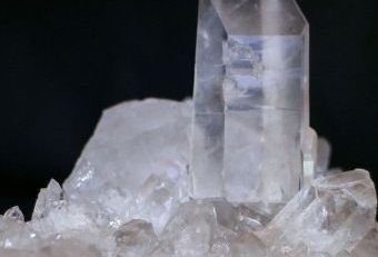 rock-crystal-238075_1920-1fd50779 - Continental Trade